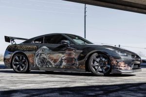 nissan-gt-r-with-godzilla-wrap-looks-spot-on-bring