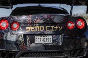 nissan-gt-r-with-godzilla-wrap-looks-spot-on-bring (4)