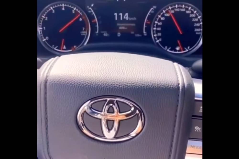 https://autogreeknews.gr/wp-content/uploads/2021/06/toyota-land-cruiser-acceleration.jpg
