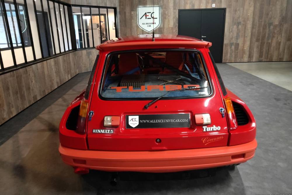 https://autogreeknews.gr/wp-content/uploads/2021/07/1981-renault-5-turbo-for-sale-4.jpg