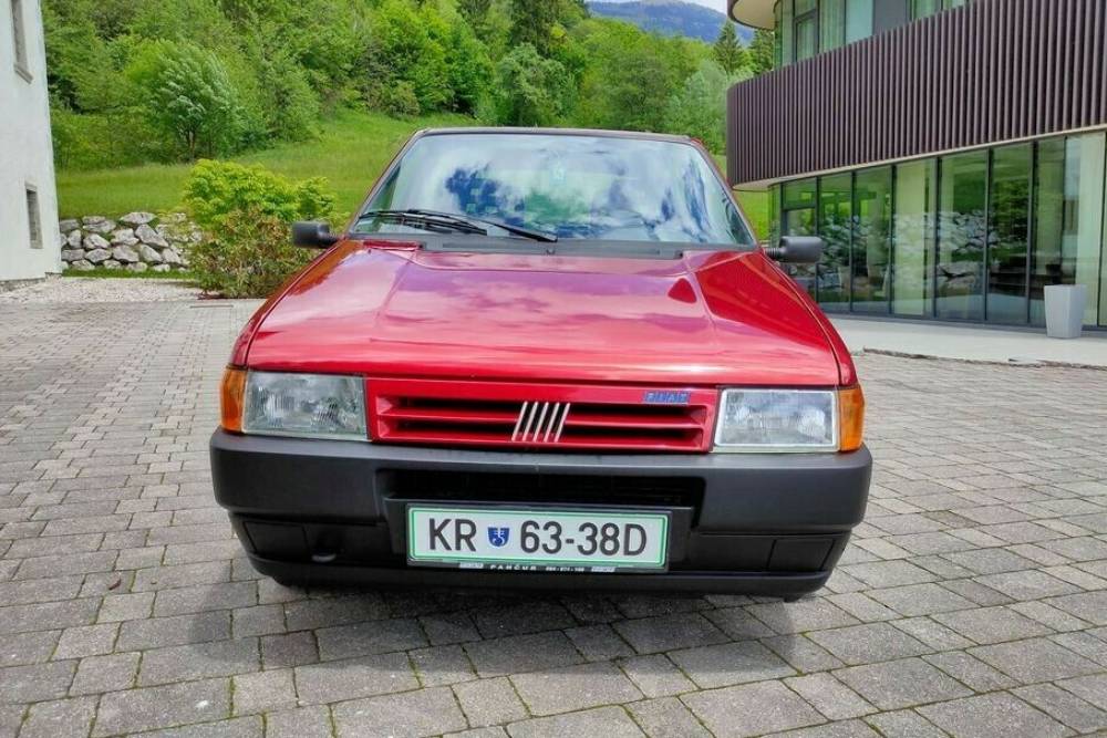 https://autogreeknews.gr/wp-content/uploads/2021/07/1989-fiat-uno-for-sale-12.jpg