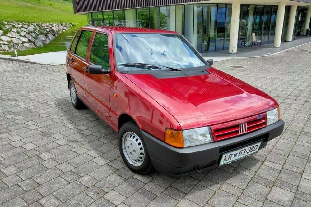 https://autogreeknews.gr/wp-content/uploads/2021/07/1989-fiat-uno-for-sale-13.jpg