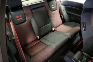 2002-VW-Golf-GTI-25th-Anniversary-Edition-8-Mile-2 (4)