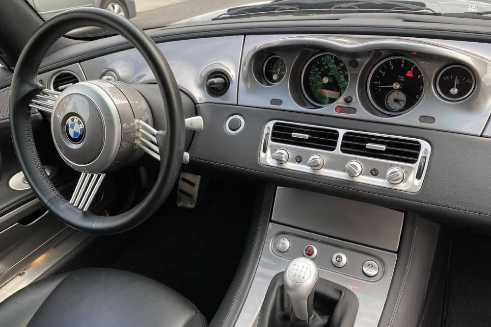 https://autogreeknews.gr/wp-content/uploads/2021/07/2002-bmw-z8-with-under-10000-miles-for-sale-4.jpg