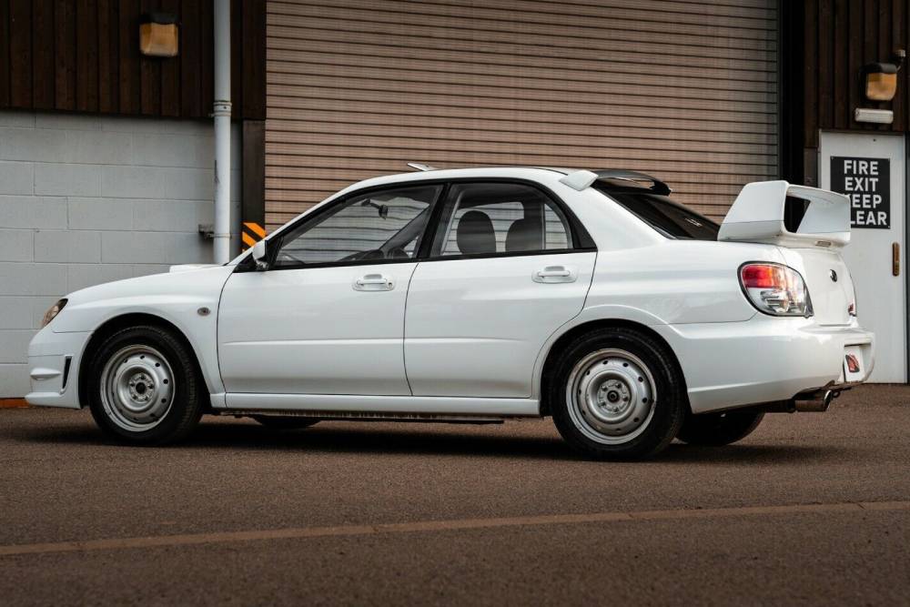 https://autogreeknews.gr/wp-content/uploads/2021/07/2005-Subaru-Impreza-WRX-STI-Spec-C-Motor-Sport-Edi-1.jpg