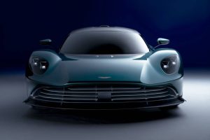 2022-Aston-Martin-Valhalla-1