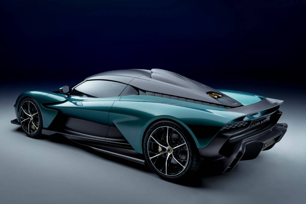 https://autogreeknews.gr/wp-content/uploads/2021/07/2022-Aston-Martin-Valhalla-3.jpg