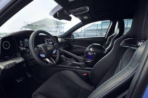 2022-Hyundai-Elantra-N-i30-008