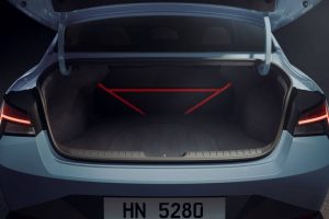 2022-Hyundai-Elantra-N-i30-016