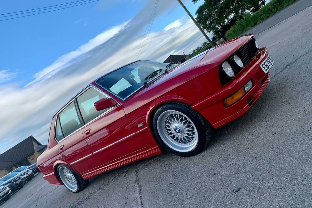https://autogreeknews.gr/wp-content/uploads/2021/07/BMW-E28-Mercedes-9.jpg