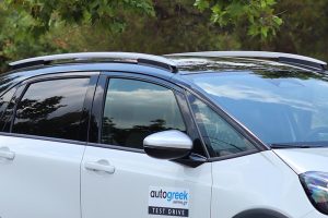 Honda-Jazz-Crosstar-Hybrid-(10)