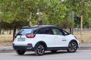 Honda-Jazz-Crosstar-Hybrid-(6)