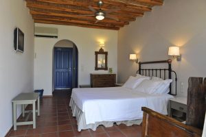 Hotel-Petres-Paros-(3)