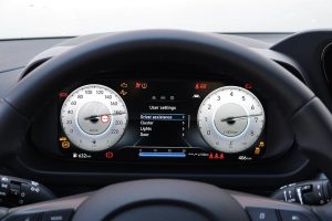 Hyundai-Bayon-1.2-interior-(21)