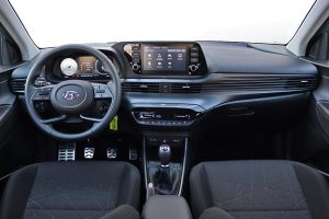 Hyundai-Bayon-1.2-interior-(9)