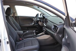 Kia-Stonic-1.0TGDI-100PS-48V-Hybrid-(3)