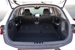 Kia-Stonic-1.0TGDI-100PS-48V-Hybrid-(7)