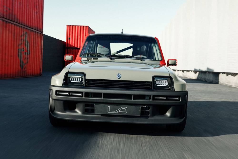https://autogreeknews.gr/wp-content/uploads/2021/07/Legende-Automobiles-Renault-5-Turbo-3-9.jpg