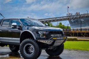 MegaRaptor-by-Megarexx-Trucks-2