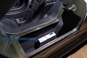 Mercedes-Benz-CLK-GTR-12