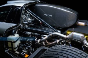 Mercedes-Benz-CLK-GTR-14