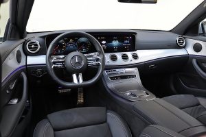 Mercedes E 300 e (14)