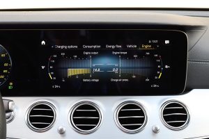 Mercedes E 300 e (20)