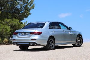 Mercedes E 300 e (43)