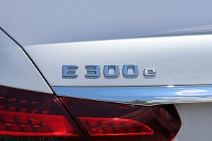 Mercedes E 300 e (45)