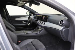 Mercedes E 300 e (7)