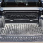 Mitsubishi-L200-2021-(15)