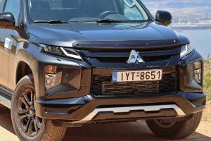 Mitsubishi-L200-2021-(17)