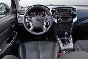 Mitsubishi-L200-2021-(31)