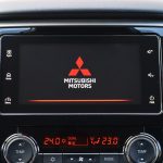 Mitsubishi-L200-2021-(32)