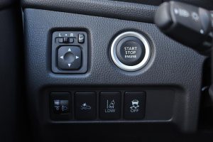 Mitsubishi-L200-2021-(40)