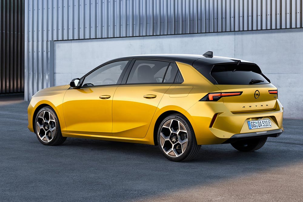 https://autogreeknews.gr/wp-content/uploads/2021/07/Opel-Astra-2021-5.jpg