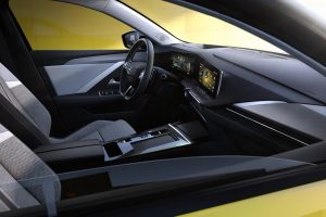 Opel-Astra-2021-(9)