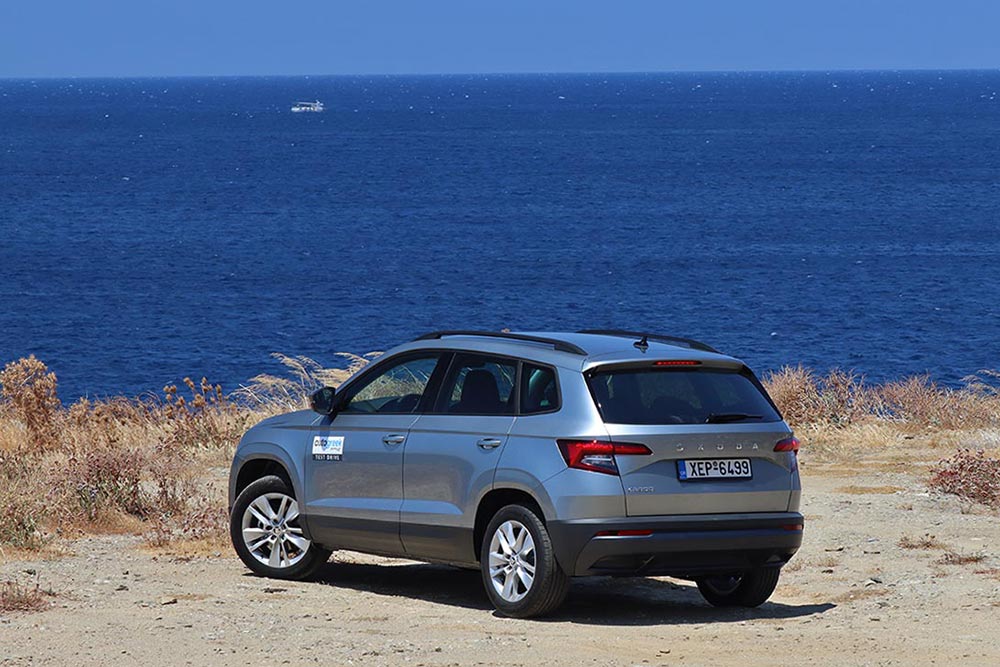 https://autogreeknews.gr/wp-content/uploads/2021/07/Skoda-Karoq-1.5-TSI-Tzia-11.jpg