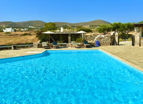 Ξενοδοχείο Swiss Home στην Πάρο (Νάουσα)