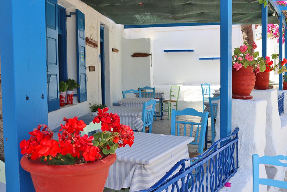 https://autogreeknews.gr/wp-content/uploads/2021/07/Taverna-Bountaraki-Paros-4.jpg