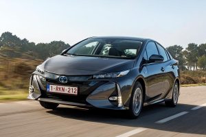 Toyota-Prius-PHEV-(1)