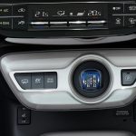 Toyota-Prius-PHEV-(4)