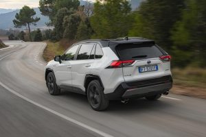 Toyota_RAV4-5