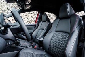 Toyota_Yaris_Hybrid_2