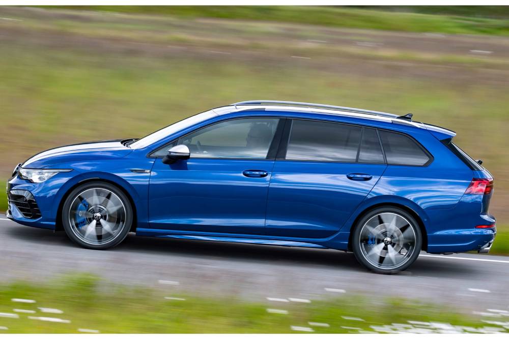 https://autogreeknews.gr/wp-content/uploads/2021/07/VW-Golf-R-Wagon-7.jpg