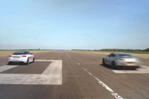 audi tt rs vs nissan gt-r