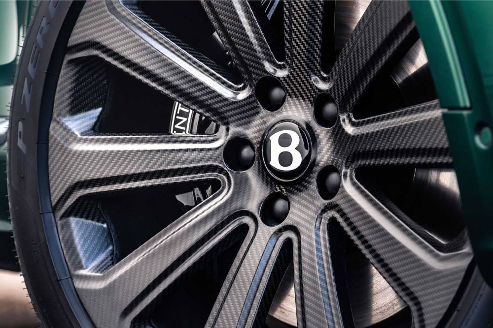 https://autogreeknews.gr/wp-content/uploads/2021/07/bentley-bentayga-mulliner-22-inch-carbon-fiber-whe-3.jpg