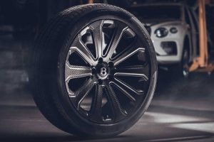 bentley-bentayga-mulliner-22-inch-carbon-fiber-whe