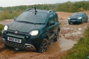 fiat panda cross vs tesla model x 2