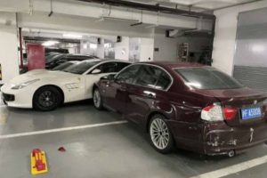 husband and wife quarrel rams supercars 2 (1)